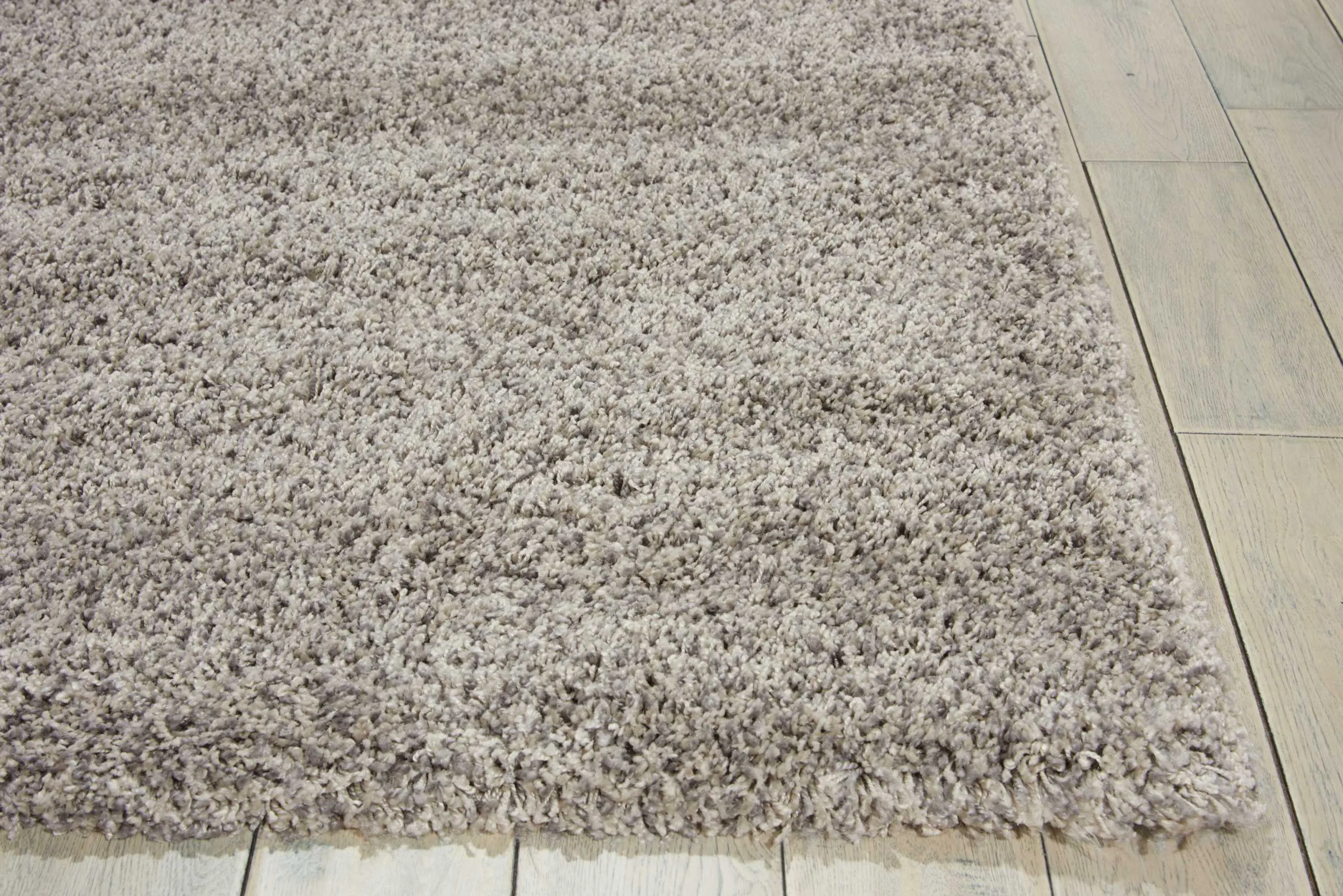 Amore Light Grey Rug