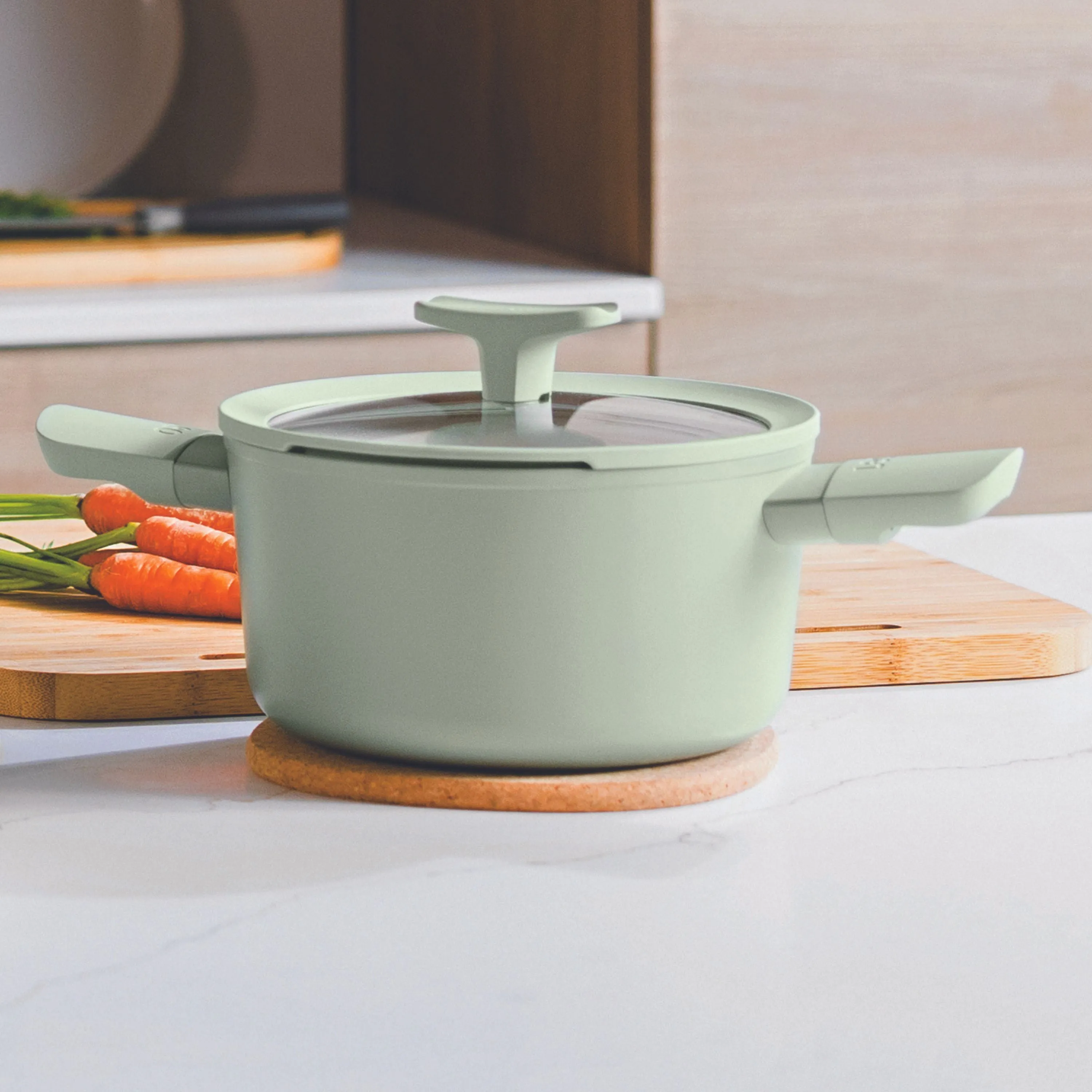 BergHOFF Balance Nonstick Ceramic Stockpot 10", 5.8qt. With Glass Lid, Recycled Aluminum, Sage