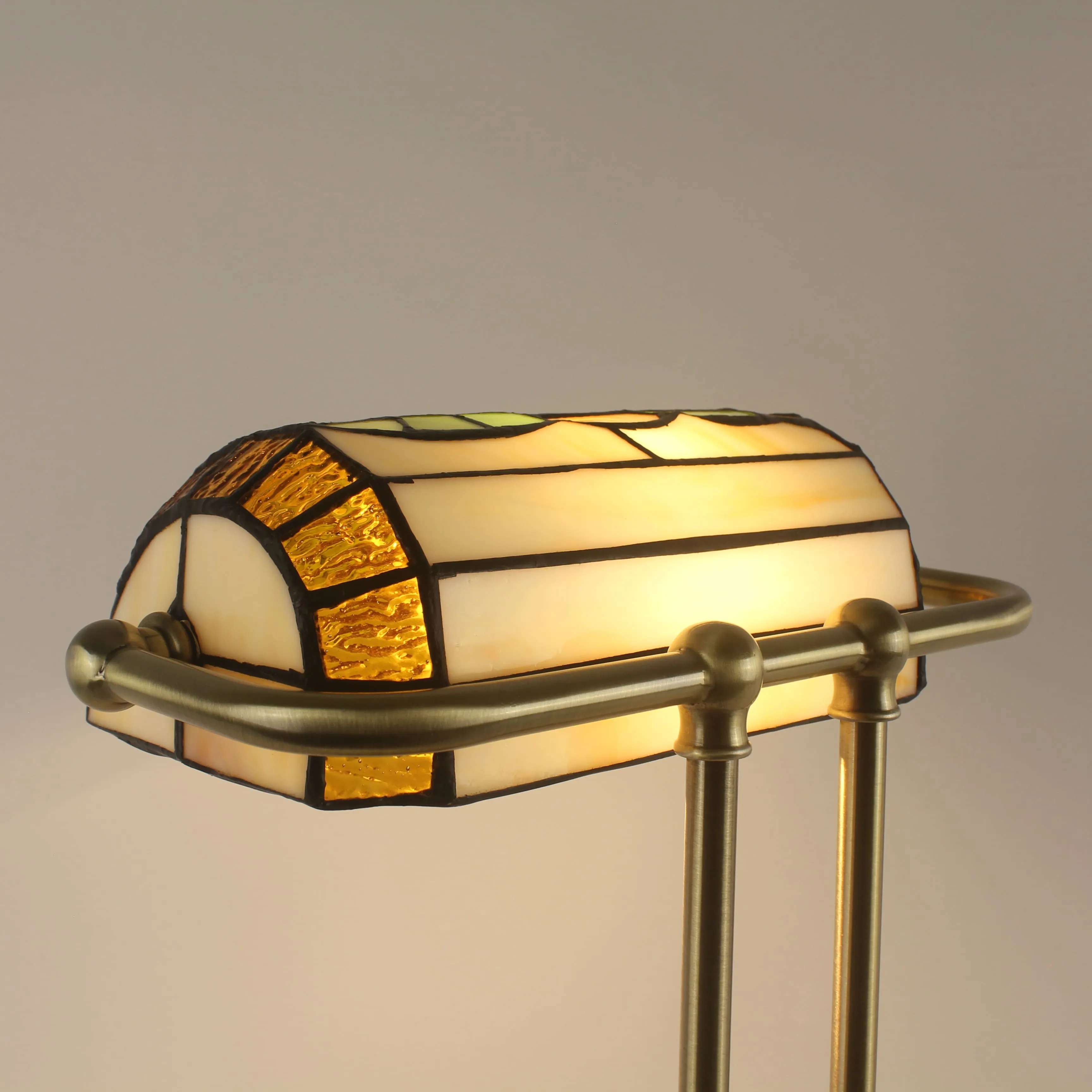 Cordless Stained Glass Bankers Desk Lamp - Grape Lampshade