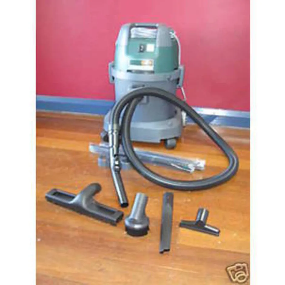 GERNI 1320 Dry Vacuum Cleaner INFO ONLY NO LONGER AVAILABLE