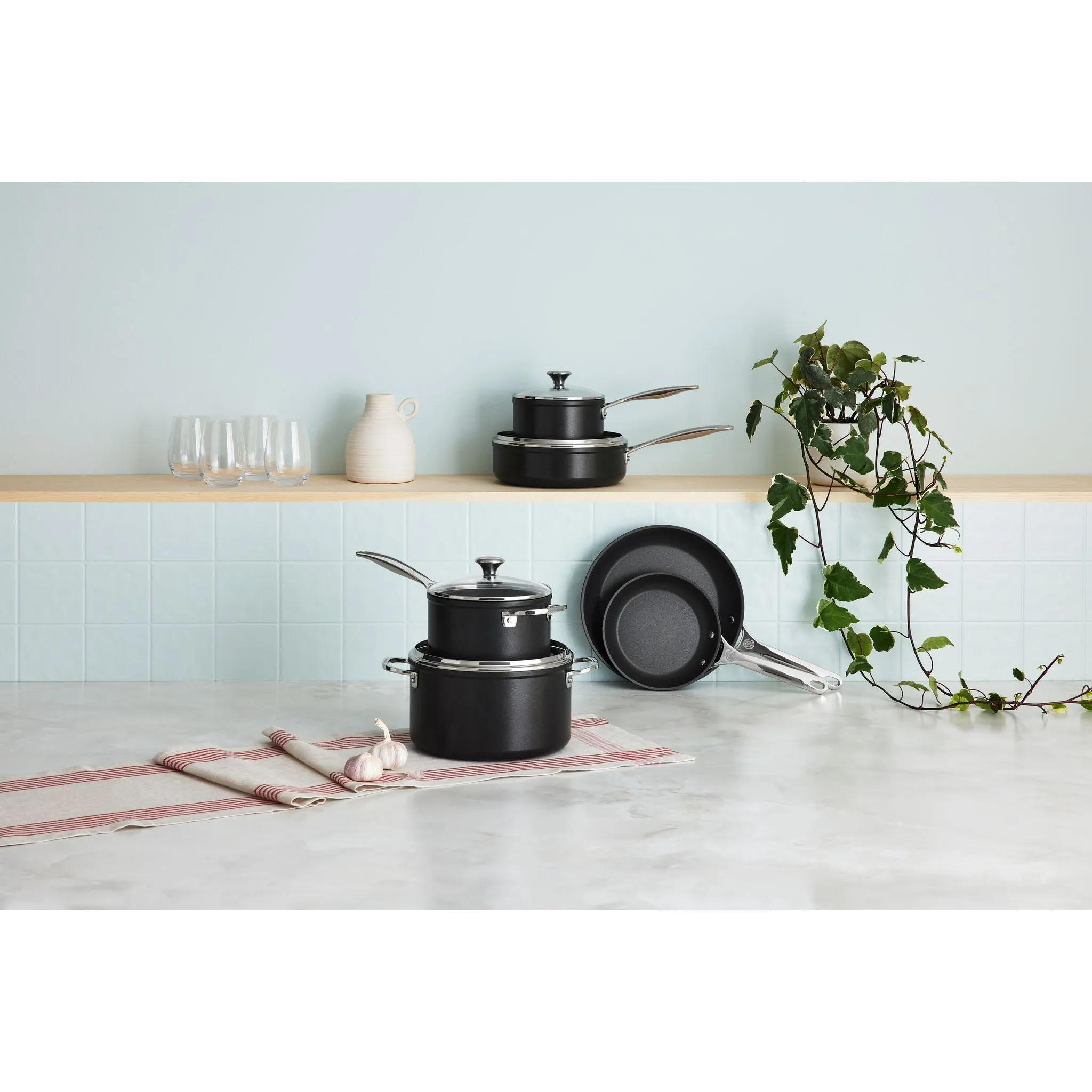 Le Creuset 10-Piece Toughened Nonstick Pro Cookware Set