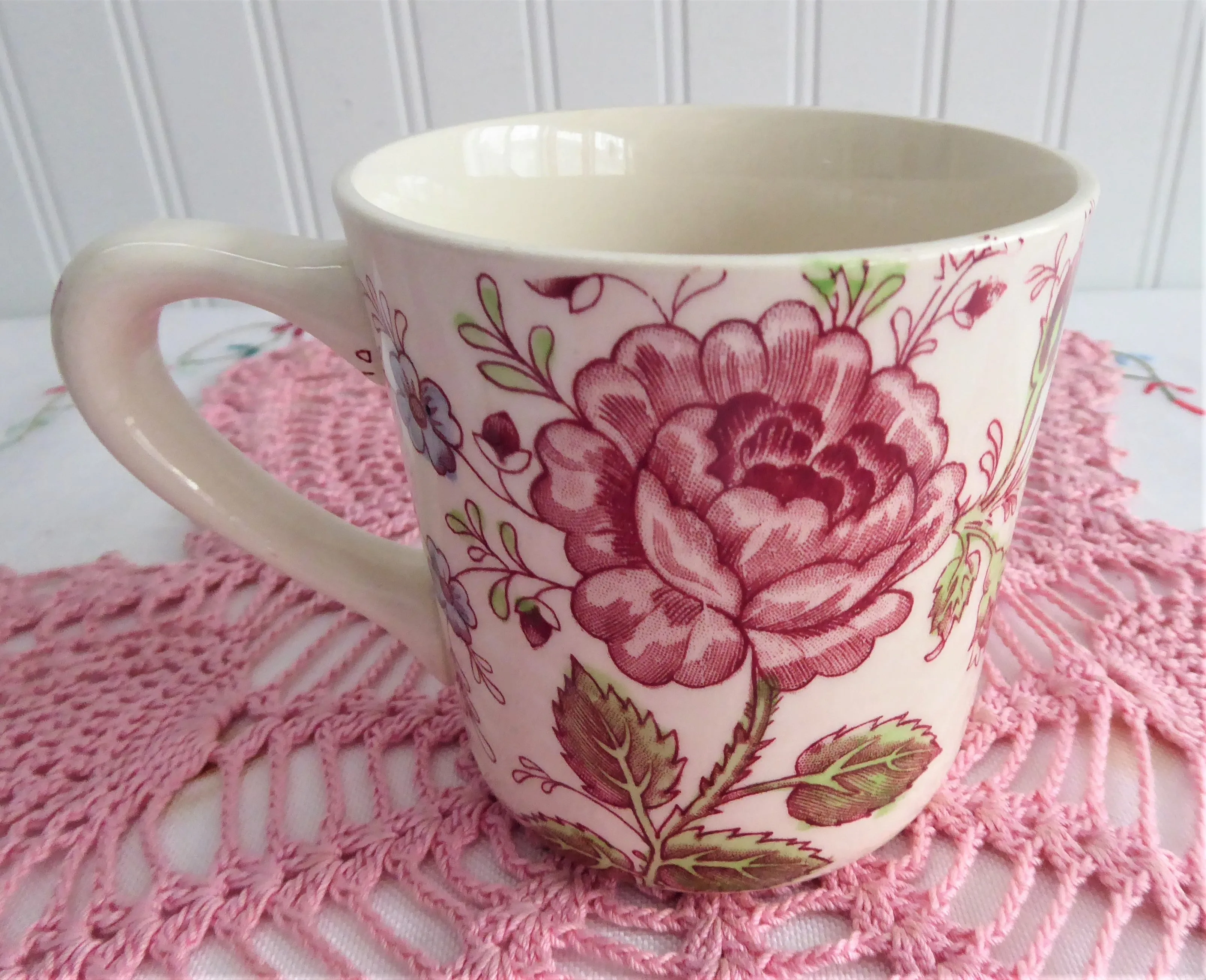 Rose Chintz Mug Johnson Brothers 1960s Hand Colored on Red Transfer 8 Oz