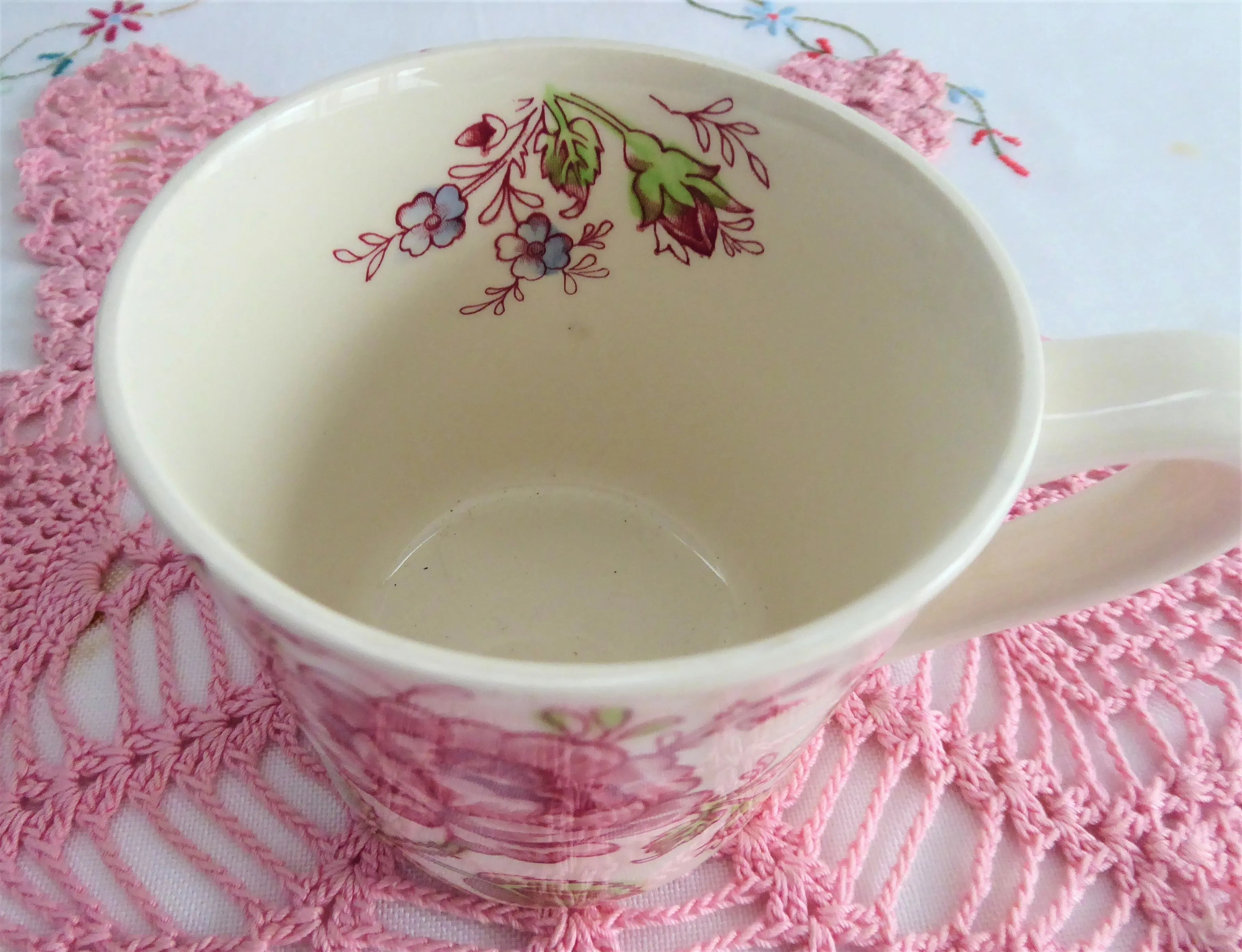 Rose Chintz Mug Johnson Brothers 1960s Hand Colored on Red Transfer 8 Oz