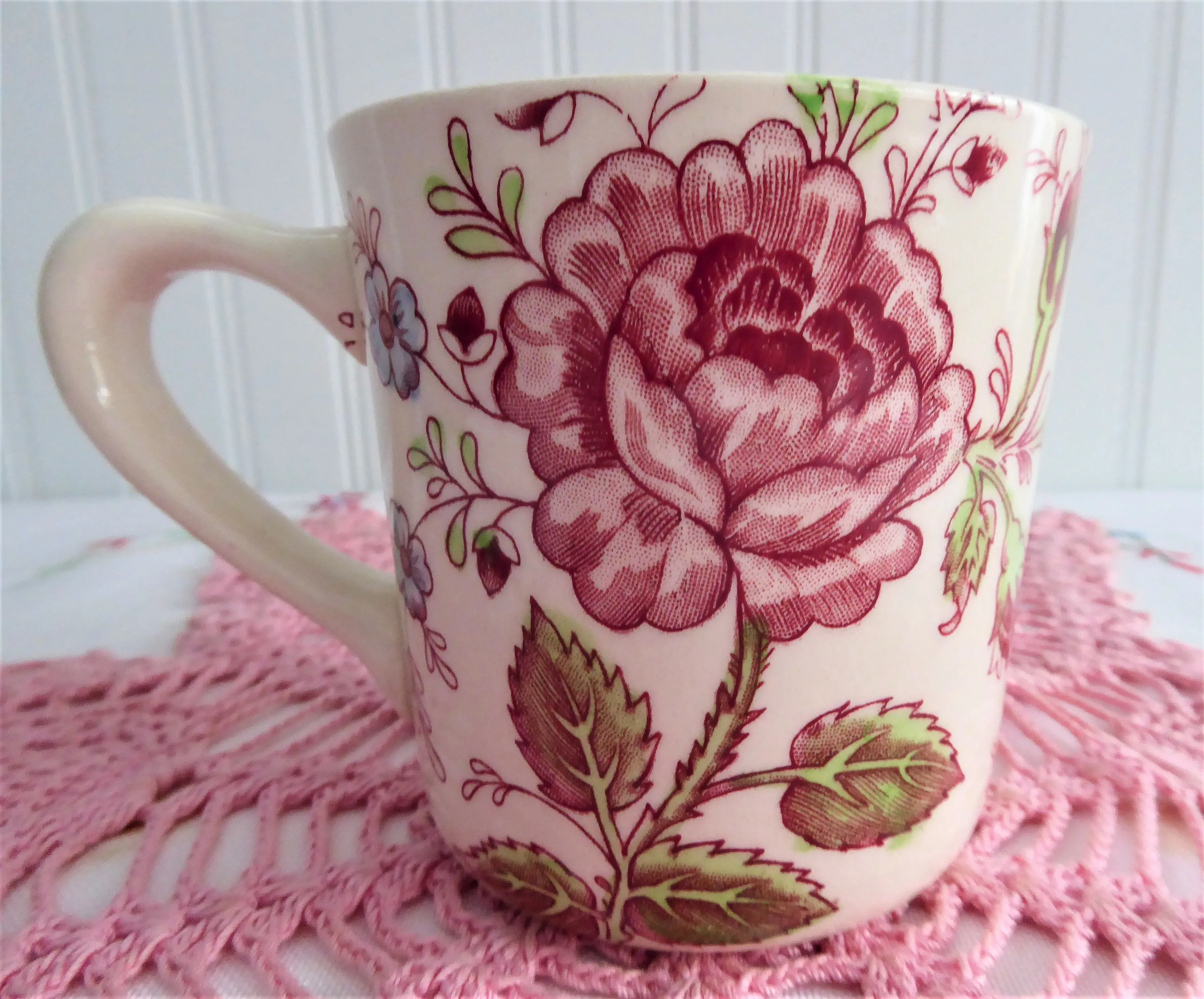 Rose Chintz Mug Johnson Brothers 1960s Hand Colored on Red Transfer 8 Oz