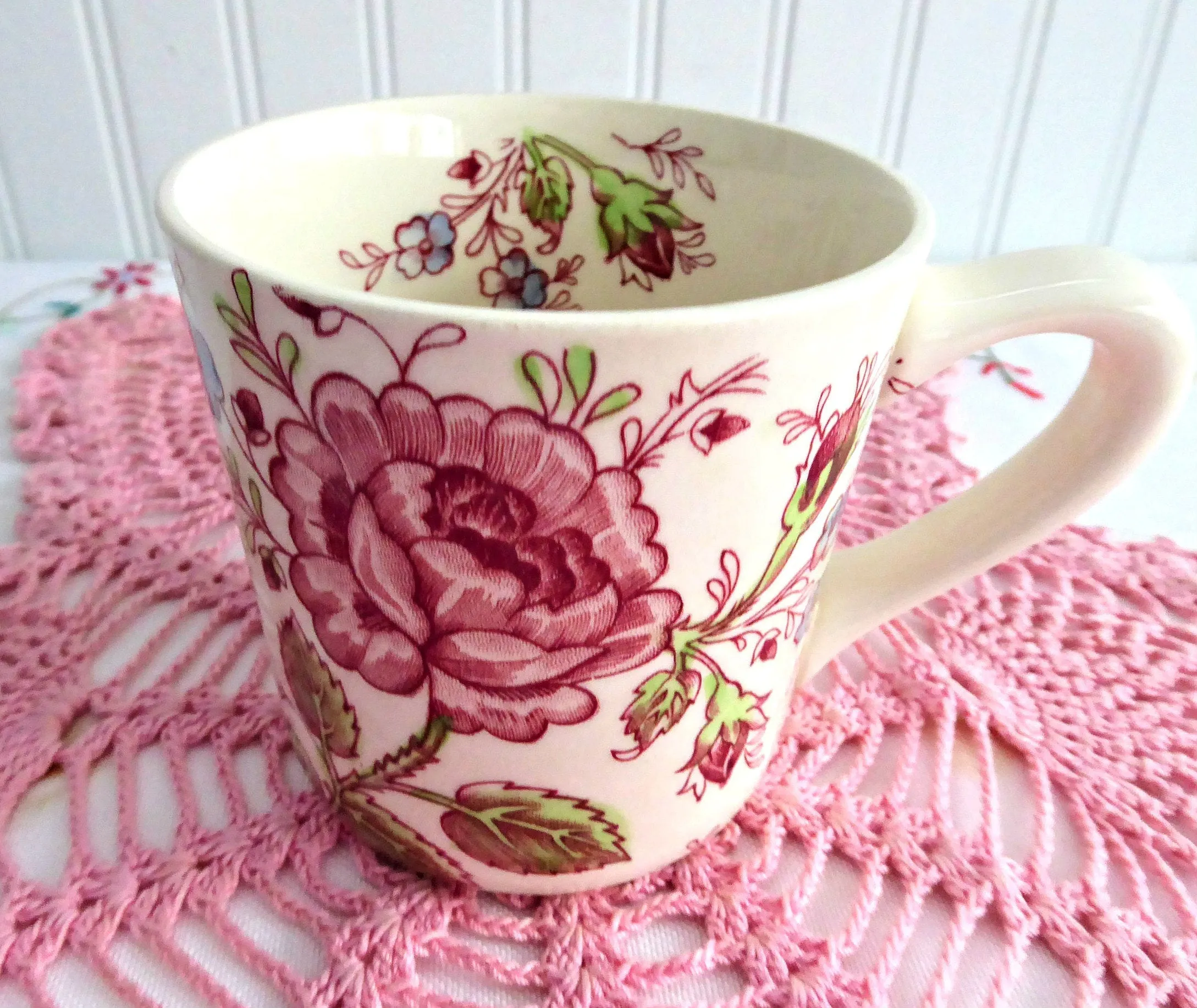 Rose Chintz Mug Johnson Brothers 1960s Hand Colored on Red Transfer 8 Oz