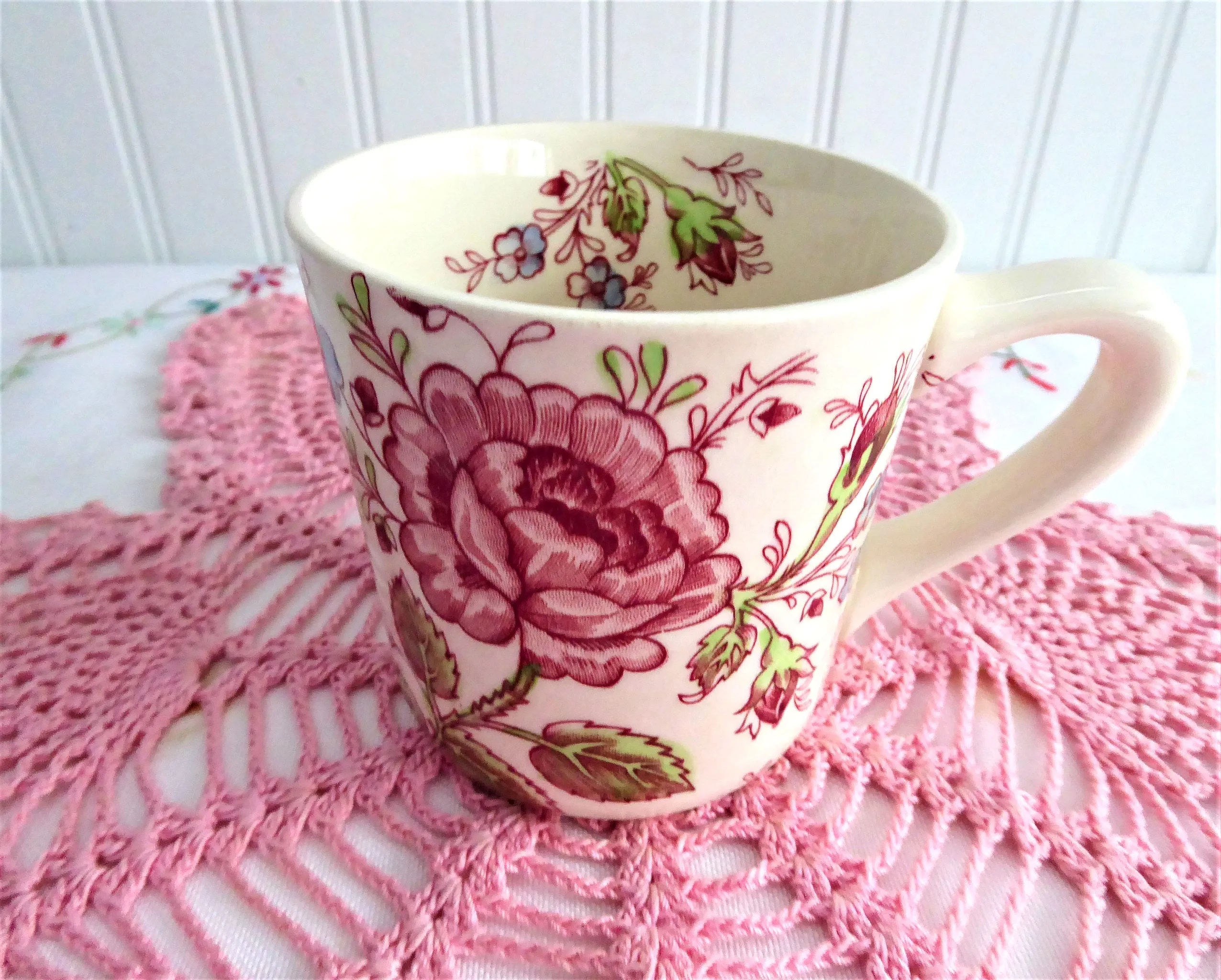 Rose Chintz Mug Johnson Brothers 1960s Hand Colored on Red Transfer 8 Oz