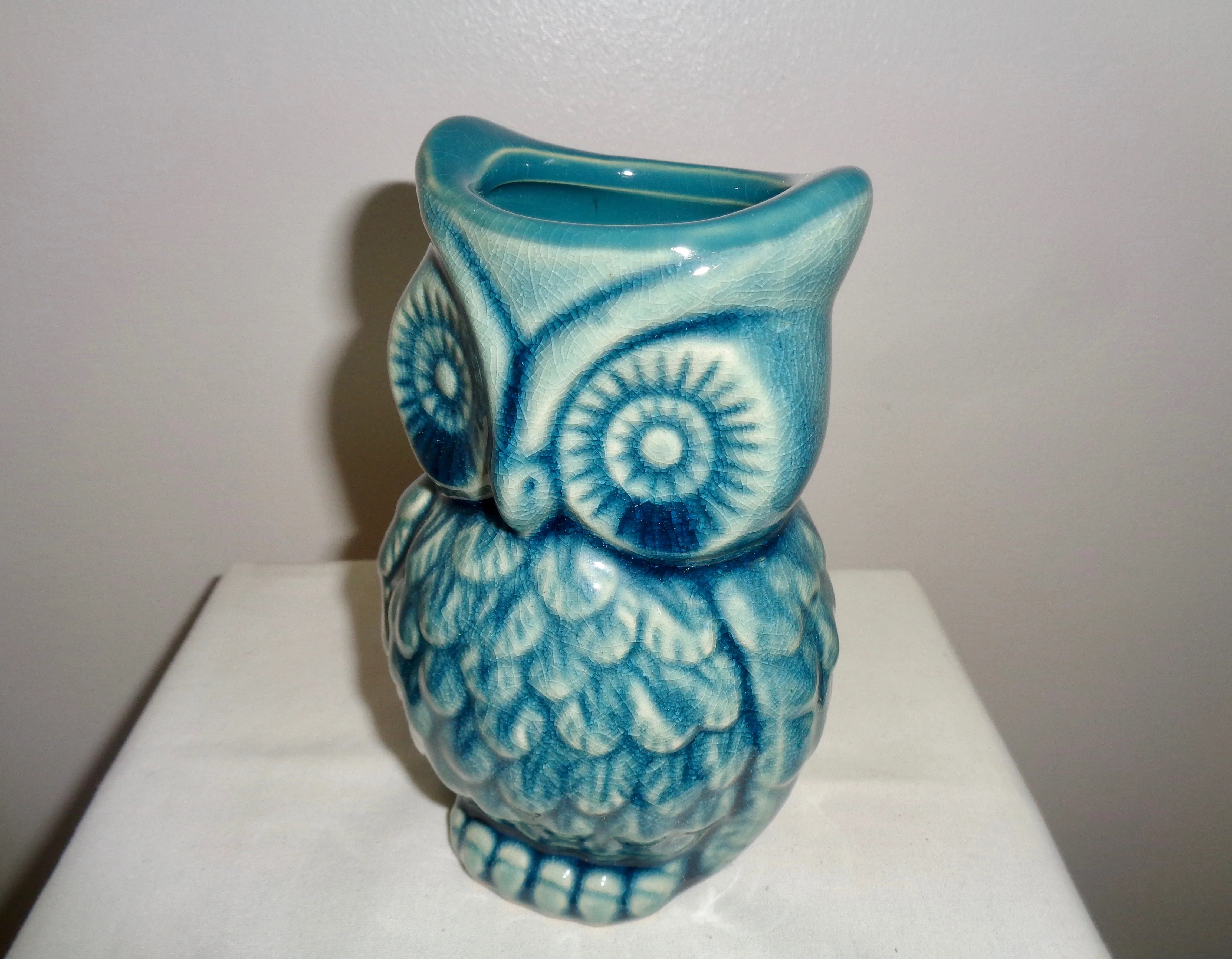 Vintage Turquoise Pottery Owl Shelley Style Desk Ornament